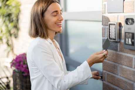 apartment entry system and intercom